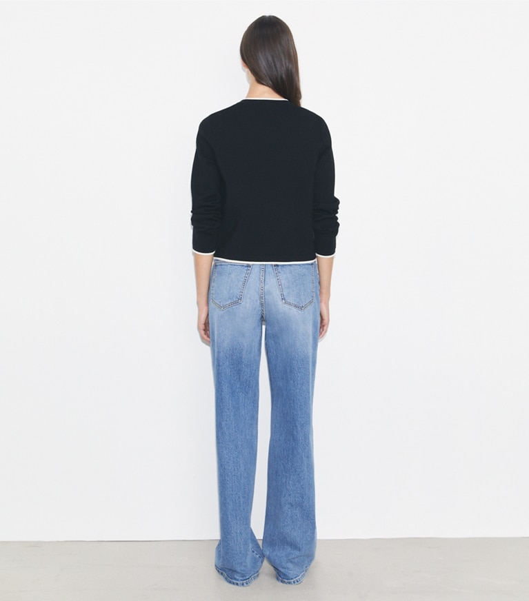 Tory Burch designer sweaters Cardigan Kendra en laine in Black / New Ivory on model back