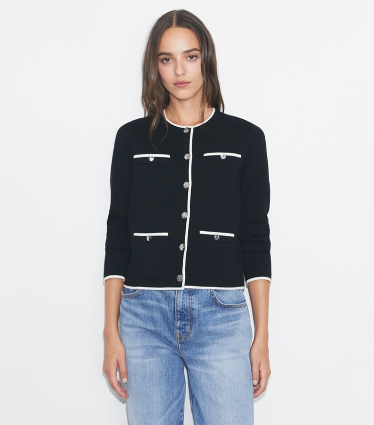 Tory Burch designer sweaters Cardigan Kendra en laine in Black / New Ivory on model detail