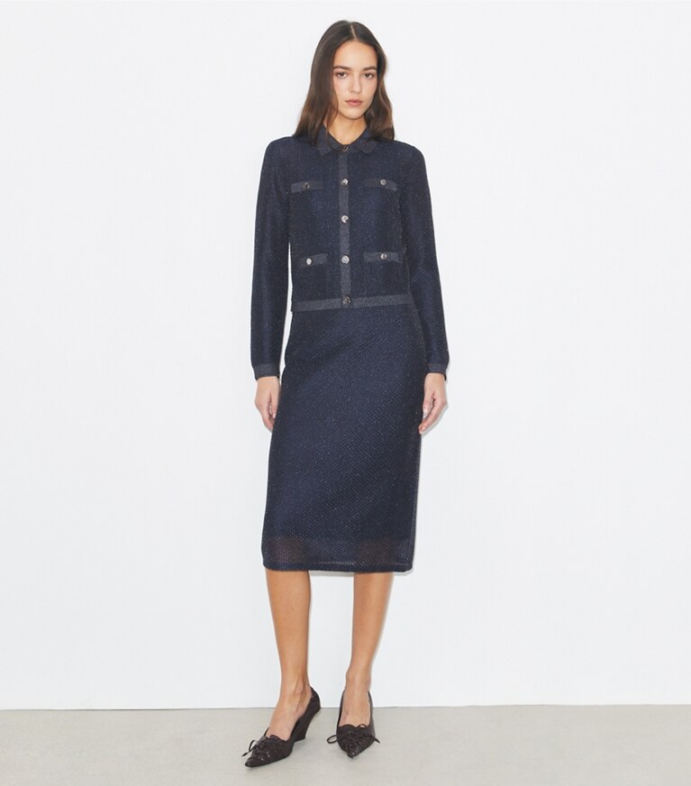 Tory Burch designer sweaters Cardigan Kendra en mesh in Black / Blue Shimmer sur mannequin, devant