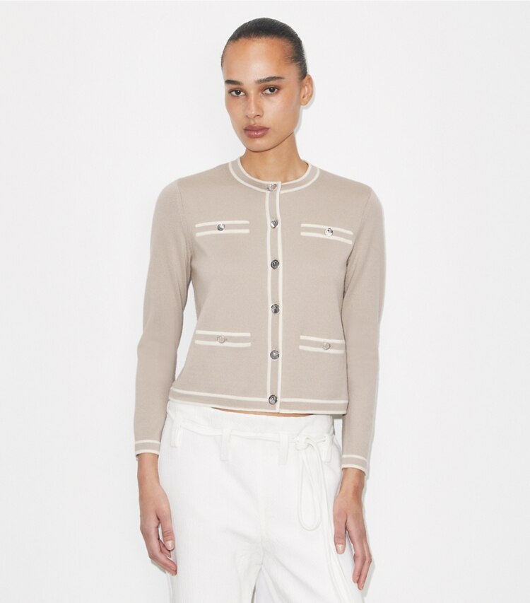 Tory Burch designer maglioni Cardigan Kendra in Gray / New Ivory on model detail