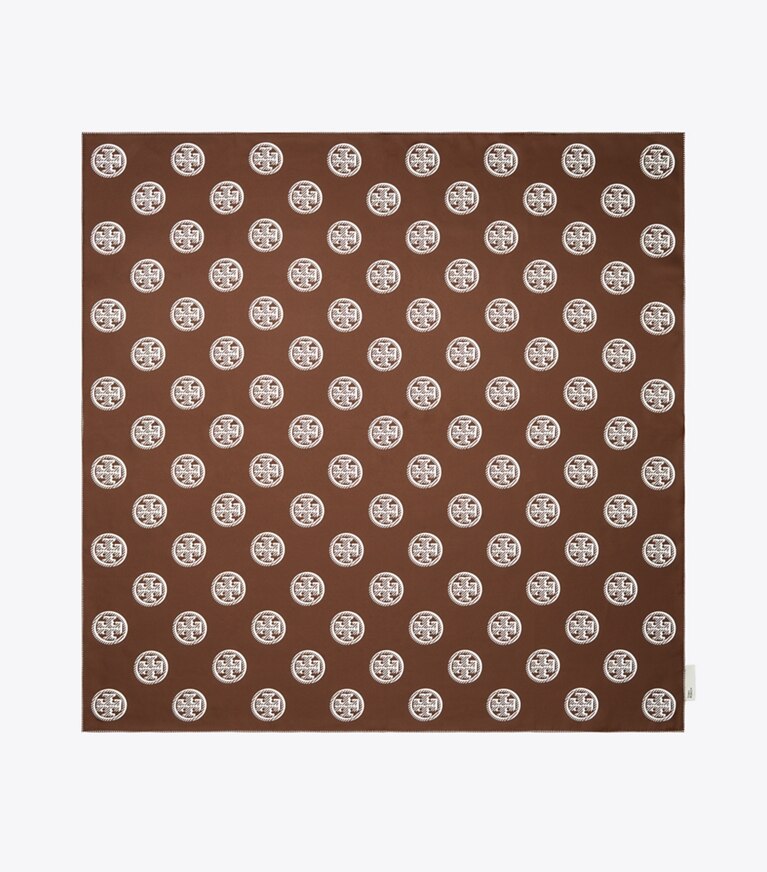 Tory Burch designer écharpes Carré de soie à logo médaillon in Deep Walnut dessus