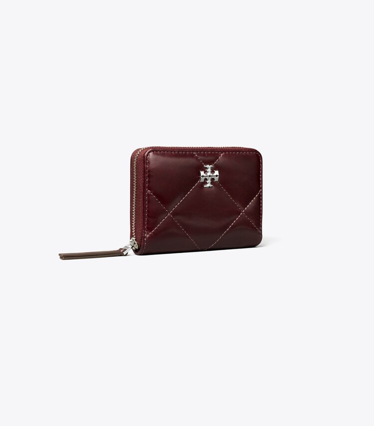 Tory Burch diseñador carteras Cartera pequeña acolchada con forma de rombos desgastada y con cremallera Kira en Dark Carmine ángulo