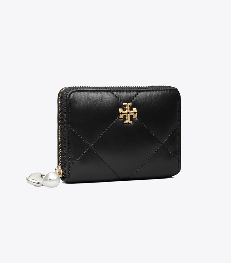 Tory Burch diseñador carteras Cartera pequeña Kira acolchada con formato de rombos, dije y cierre en Black ángulo