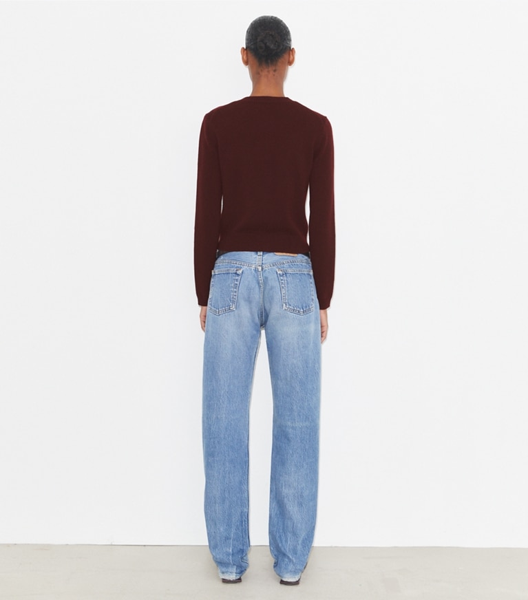 Tory Burch designer セーター カシミア カーディガン in Merlot on model back