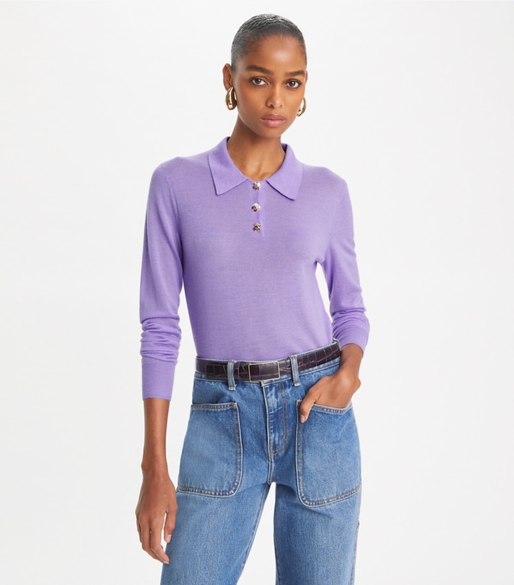 Tory Burch designer セーター カシミア ロングスリーブ ポロシャツ in Lavender Purple on model detail