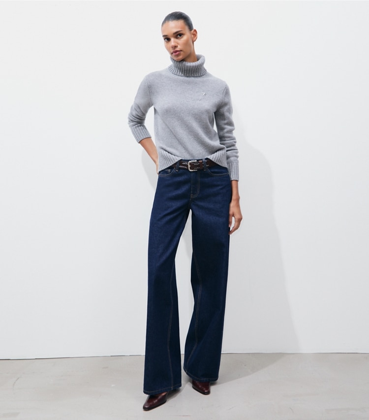 Tory Burch designer sweaters Cashmere Turtleneck in Smoky Gray Melange on model front