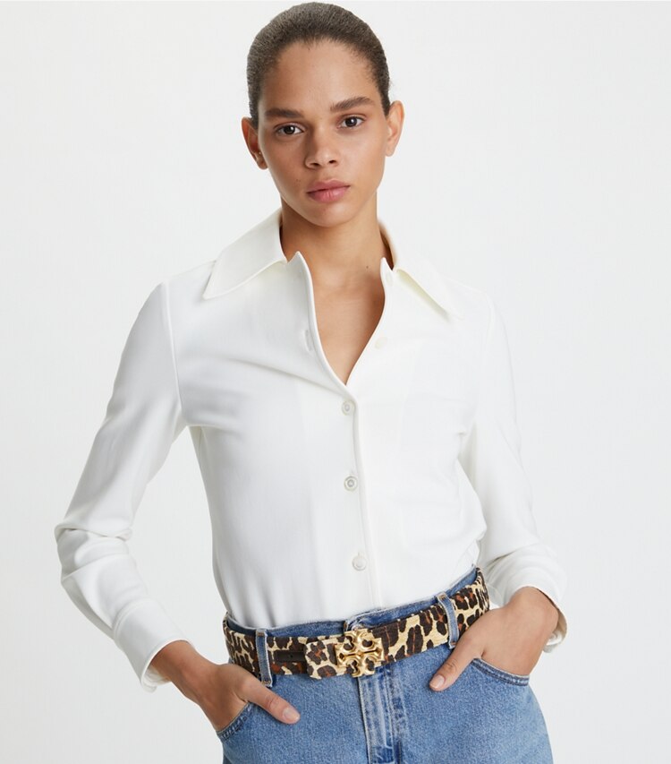 Tory Burch designer ceintures Ceinture Eleanor Léopard de 2,5 cm in Reva Leopard accessory on model