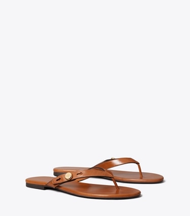 Tory Burch diseñador sandalias Chancla Romy en CLASSIC CUOIO ángulo