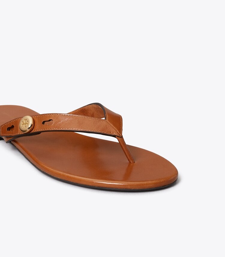 Tory Burch diseñador sandalias Chancla Romy en CLASSIC CUOIO detalle