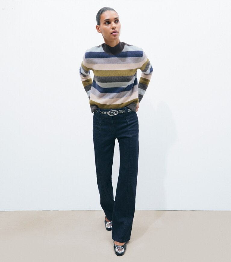 Tory Burch designer sweaters Chandail à col roulé en laine dans Graphite Multicolor Stripe supplémentaire sur le modèle