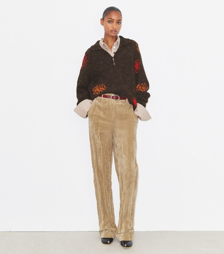 Tory Burch designer sweaters Chandail en laine et alpaga dans Brown sur modèle, de face