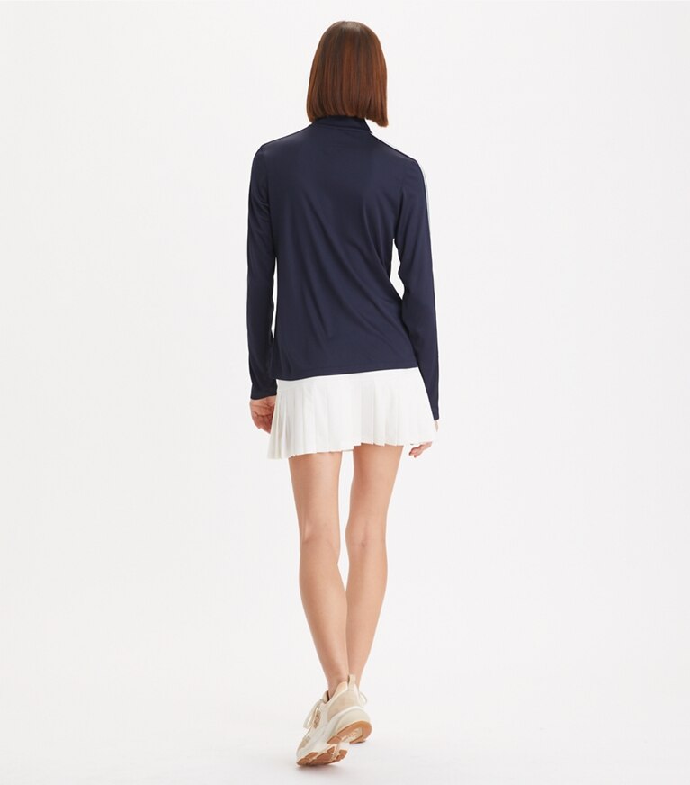 Tory Sport designer hauts Chandail performance à demi-zip dans Tory Navy sur modèle, de dos