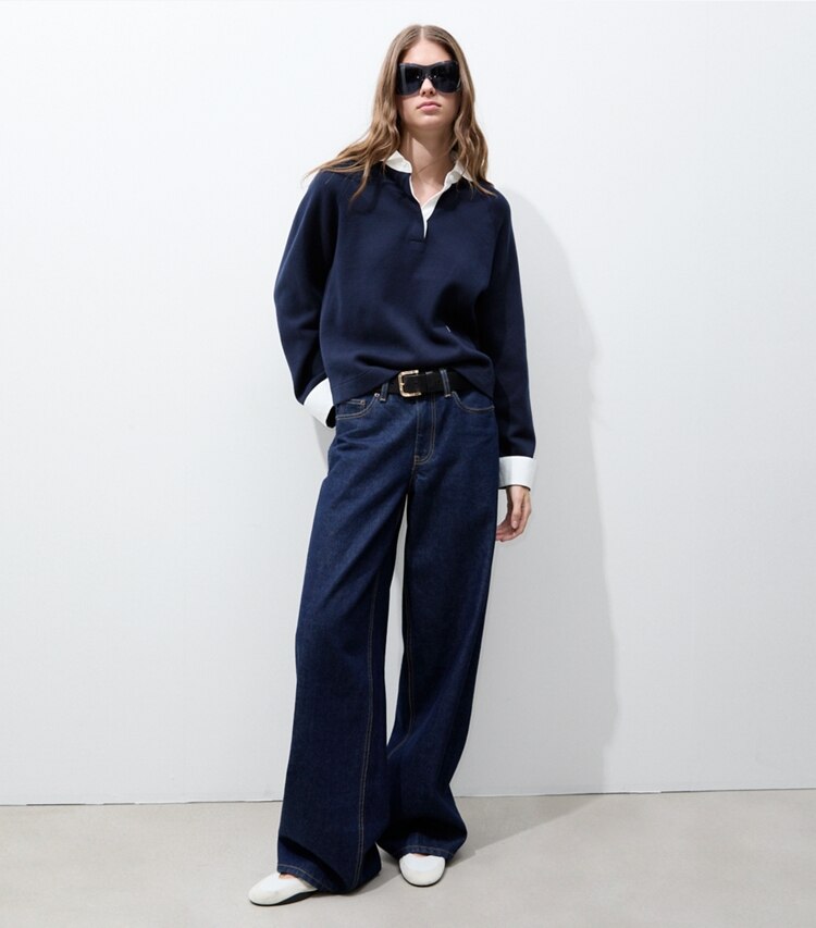 Tory Burch designer sweaters Chandail rugby dans Navy sur modèle, de face