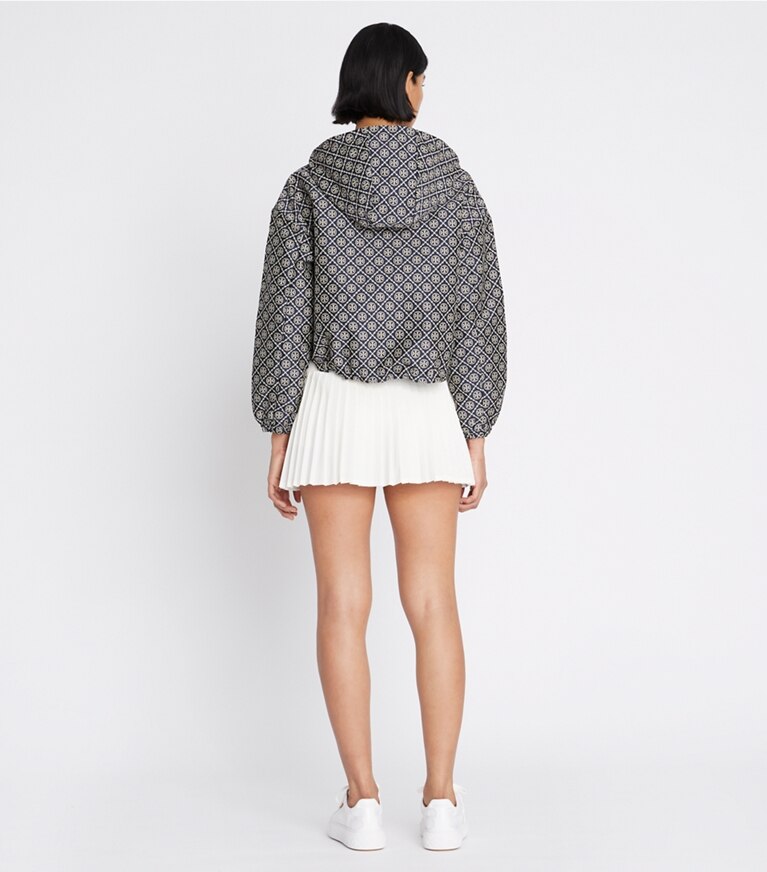 Tory Burch diseñador chaquetas Chaqueta con monograma de T de jacquard en TORY NAVY T MONOGRAM en el modelo (espalda)