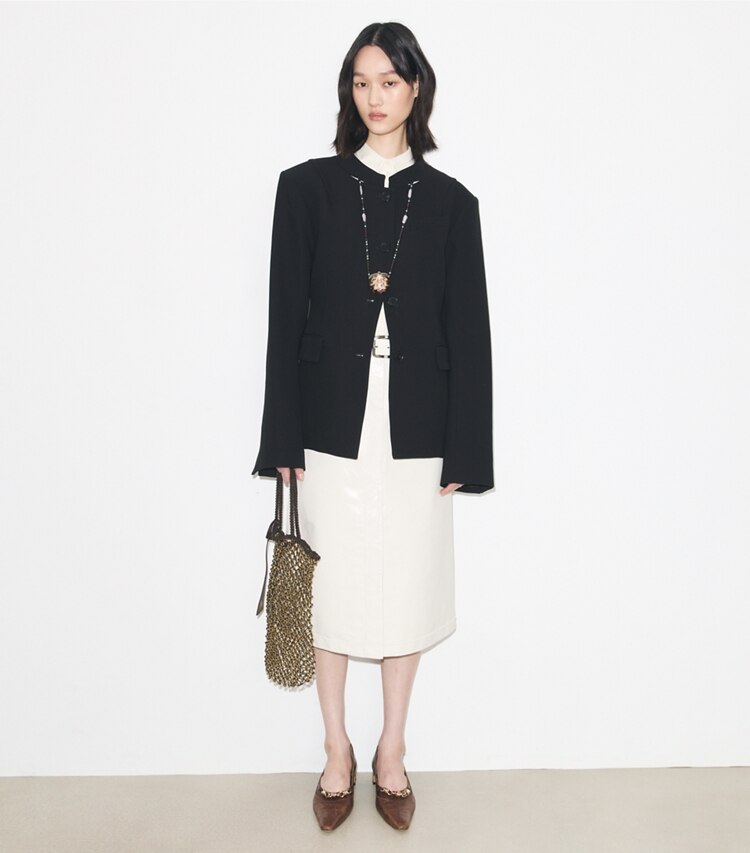 Tory Burch diseñador chaquetas Chaqueta de crepé de viscosa y algodón en BLACK frente en modelo
