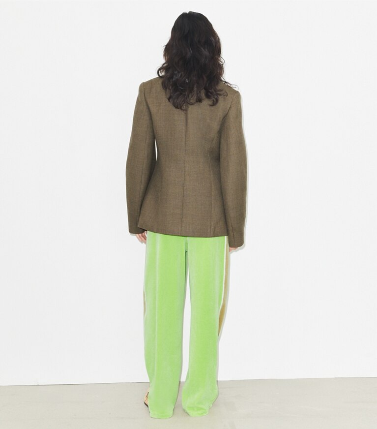 Tory Burch diseñador chaquetas Chaqueta de lana en Brown parte posterior en modelo