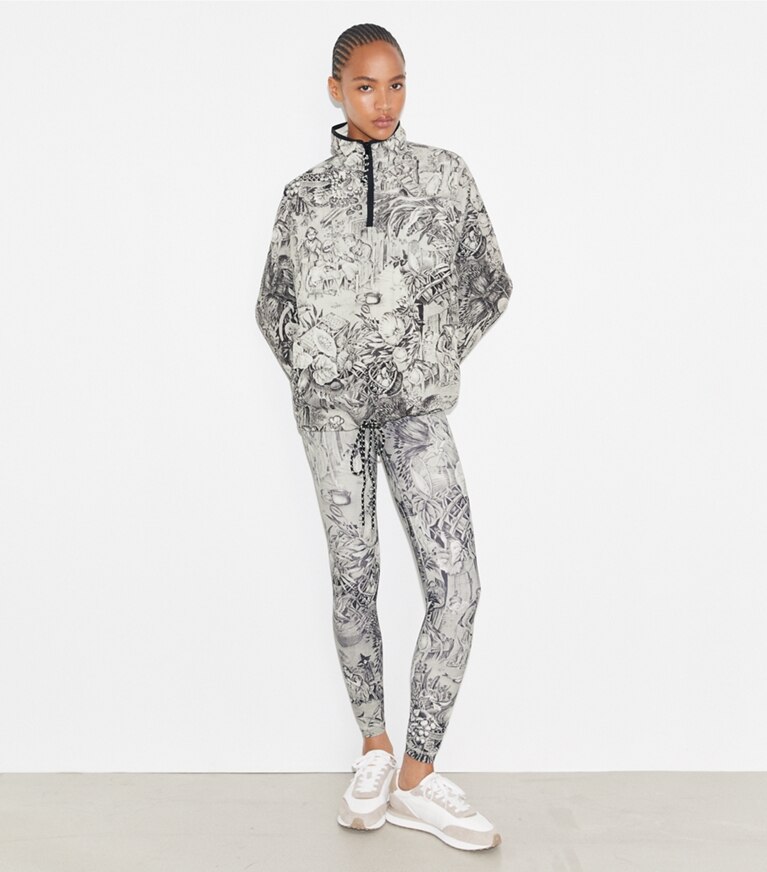 Tory Sport diseñador chaquetas Chaqueta de nailon ripstop en Grey Alien Toile frente en modelo