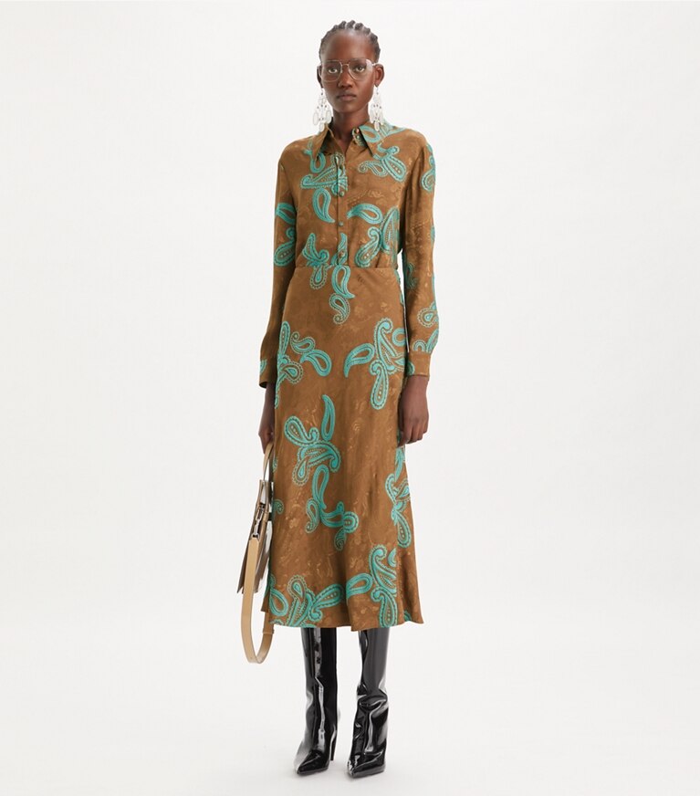 Tory Burch designer hauts Chemise en satin à motif cachemire in Aqua Stone/Smoked Peppercorn front