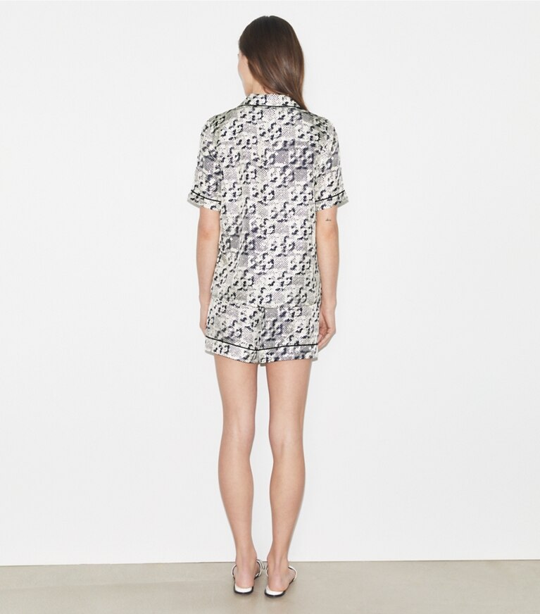 Tory Burch designer paréos Chemisette en soie in New Ivory Distressed Pixelated Logo front