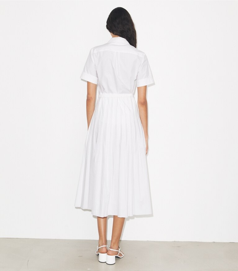 Tory Burch designer abiti Chemisier a pieghe in popeline in White on model back