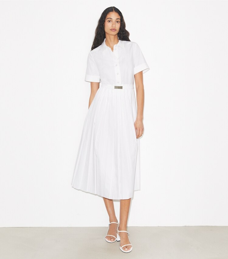 Tory Burch designer abiti Chemisier a pieghe in popeline in White parte anteriore su modella