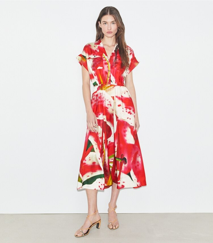 Tory Burch designer abiti Chemisier stampato in twill di seta in Pink Lily parte anteriore su modella