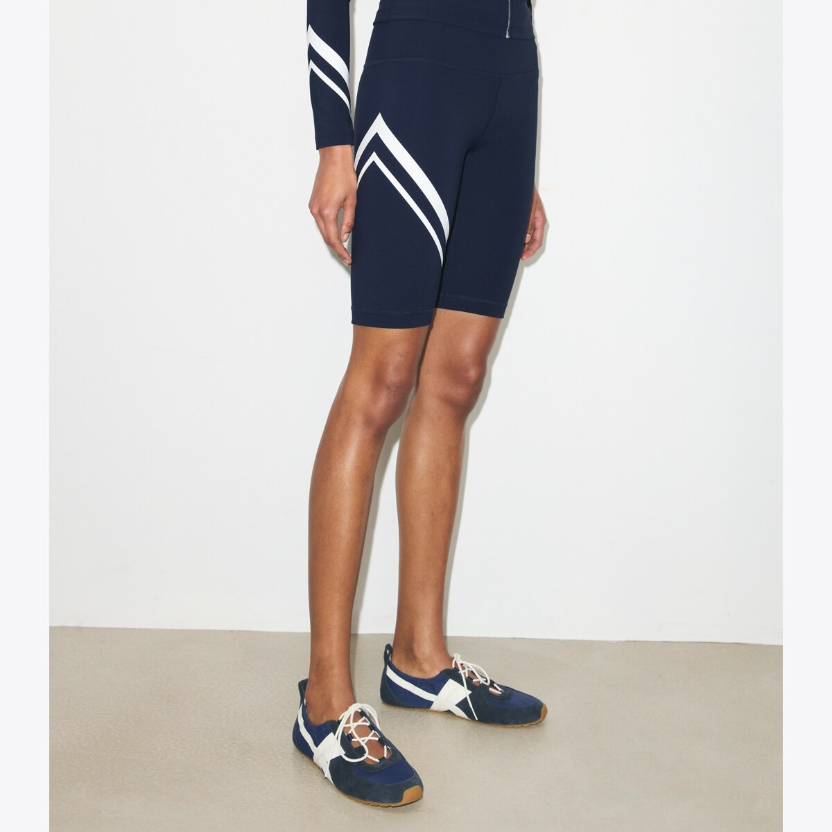 CHEVRON BIKE SHORT - thumbnail 5