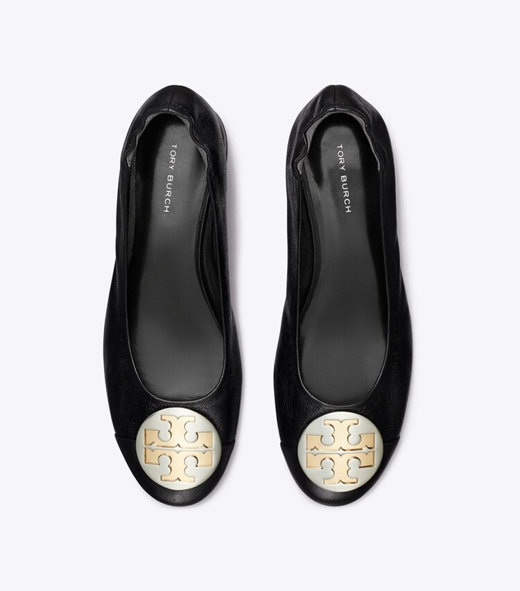 Tory Burch designer loafers Claire Ballerina mit Zehenkappe und Absatz in PERFECT BLACK / GOLD / SILVER von oben