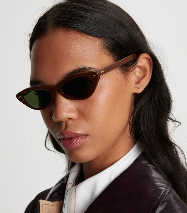 Tory Burch designer sonnenbrillen & brillen Claire McCardell Cateye-Sonnenbrille in BLACK accessory on model