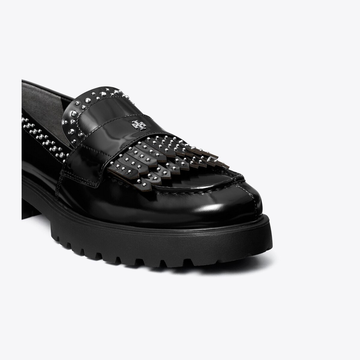 classic-fringe-lug-loafer- 