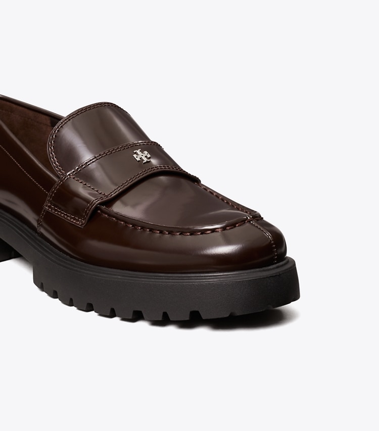 Tory Burch designer flats Classic Lug Loafer in COCOA detail