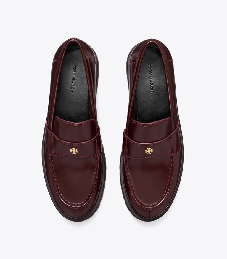 Tory Burch designer flats Classic Lug Loafer in PLUM angle