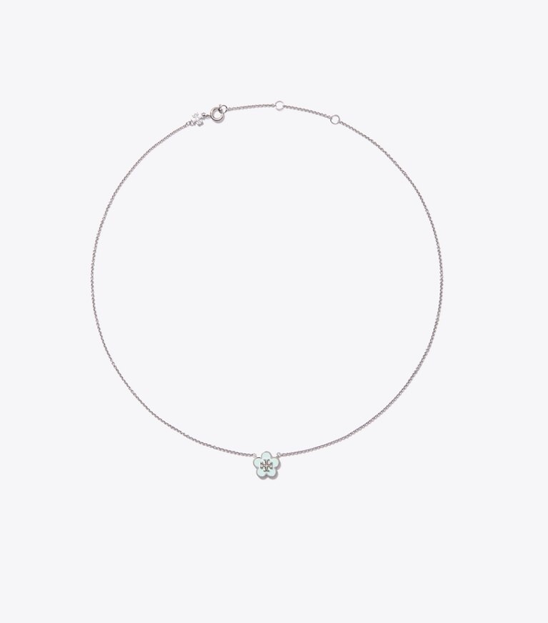 Tory Burch designer collane Collana Forget Me Not con pendente a fiore smaltato in Tory Silver / Light Green front