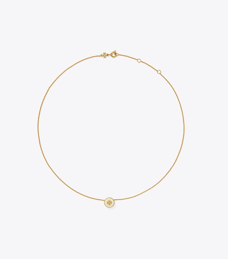 Tory Burch diseñador collares Collar con colgante esmaltado Icon en Tory Gold / New Ivory frontal