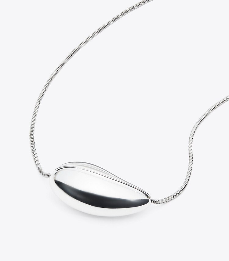 Tory Burch designer colliers Collier à pendentif ajouré dans Light Silver détails