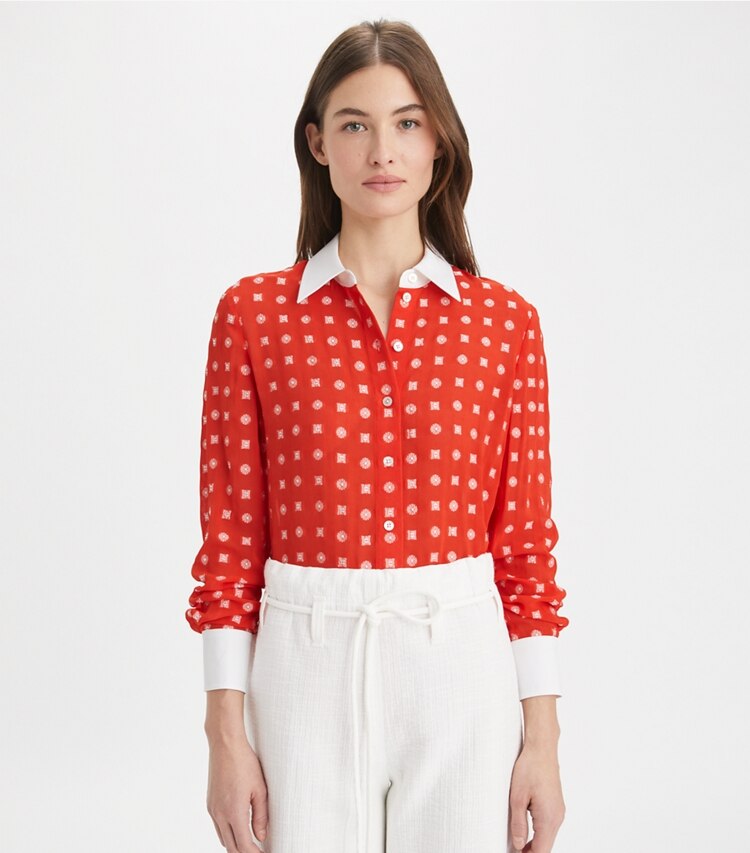Tory Burch designer トップス カラーブロック ジャガード シャツ in Pepperoncini Nothing Ditsy on model detail