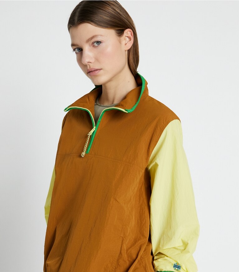 Tory Sport designer ジャケット カラーブロック ナイロン ハーフジップジャケット in Ridge / Yellow Dahlia front