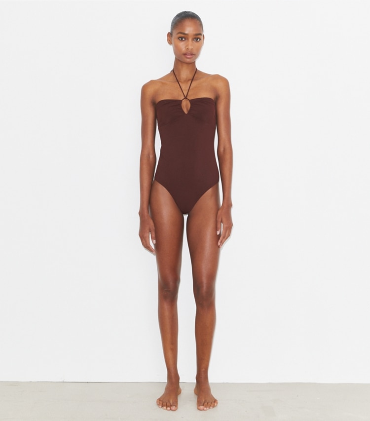 Tory Burch designer costumi interi Costume da bagno allacciato al collo in Merlot parte anteriore su modella