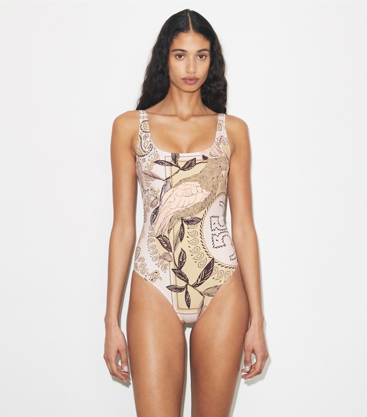 Tory Burch designer costumi interi Costume intero con stampa in Pink Cockatoo on model detail