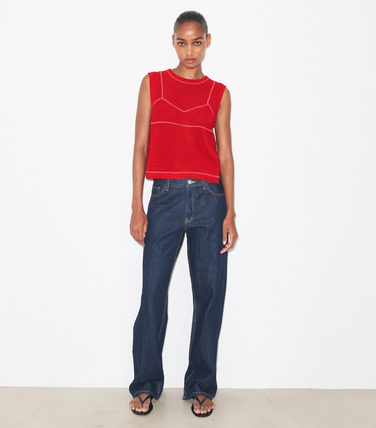 Tory Burch designer セーター コットン＆ナイロン メッシュトップス in Bright Red / White モデル前面