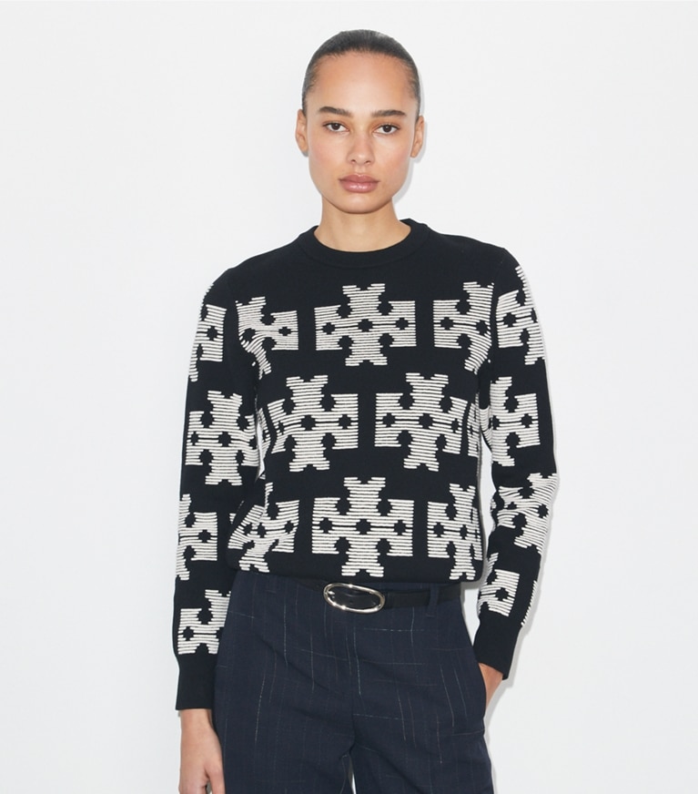 Tory Burch designer セーター コットン セーター in Black / Cream on model detail