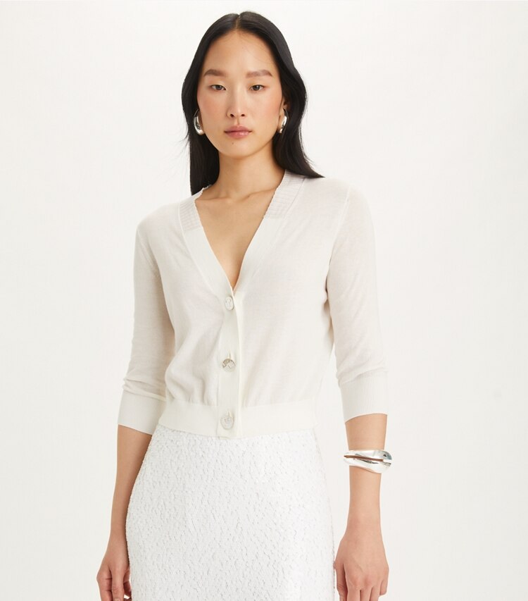 Tory Burch designer セーター コットン シュリンクカーディガン in White on model detail
