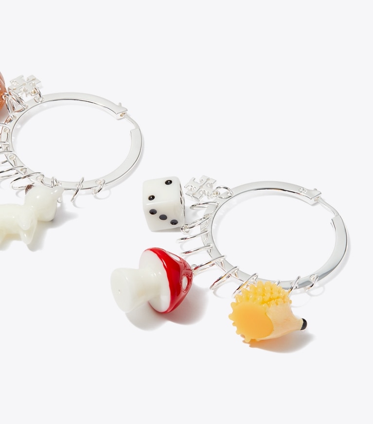 Tory Burch designer boucles d'oreilles Créoles avec breloque Curiosity dans Light Silver / Multi détails
