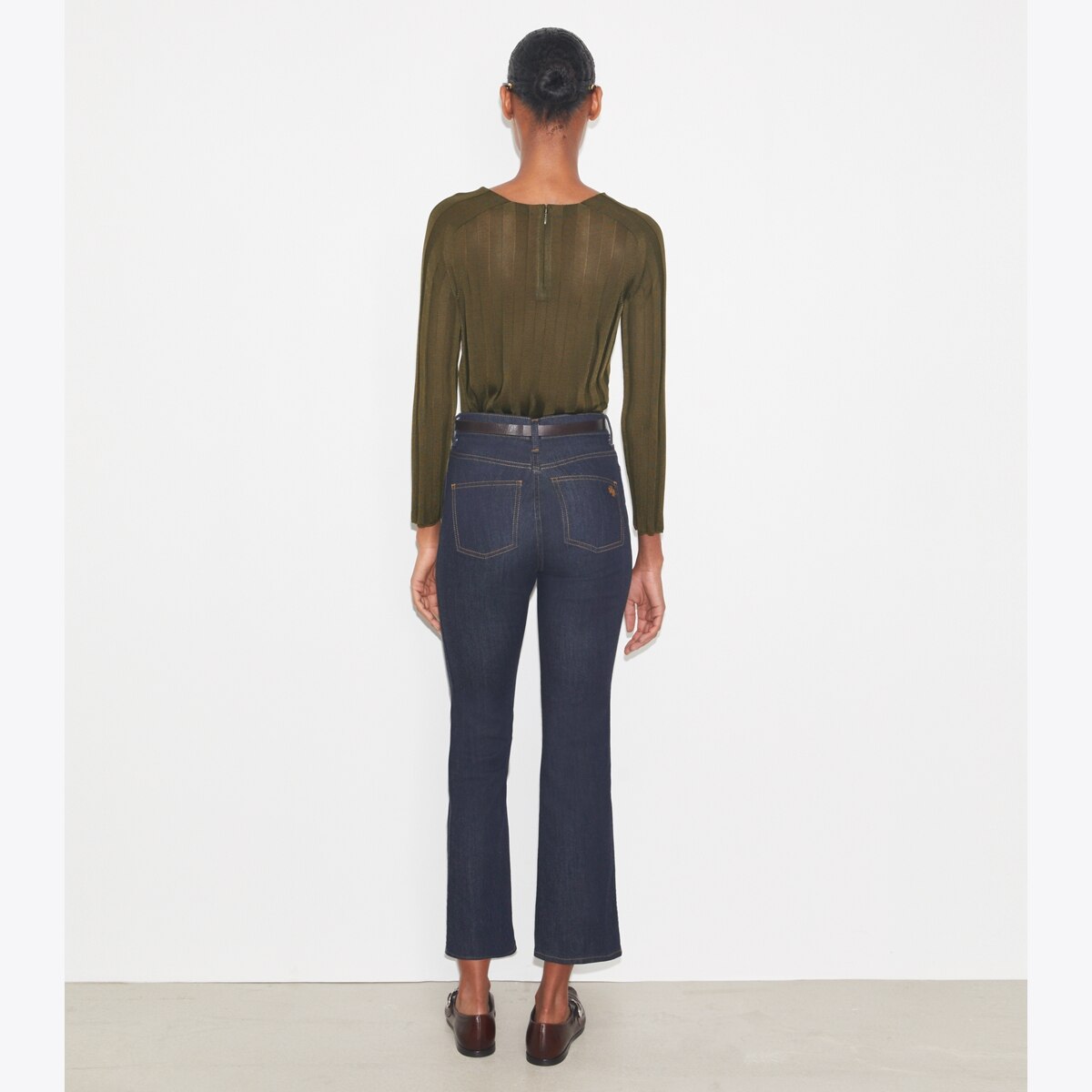 CROPPED FLARE JEANS - thumbnail 3