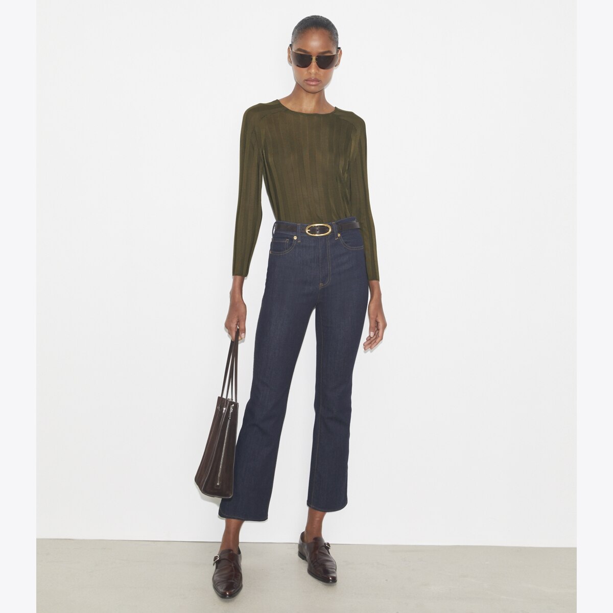 【関税&送料込】Tory Burch Flare Fit Jeans cropped-flare-jean-on-model-