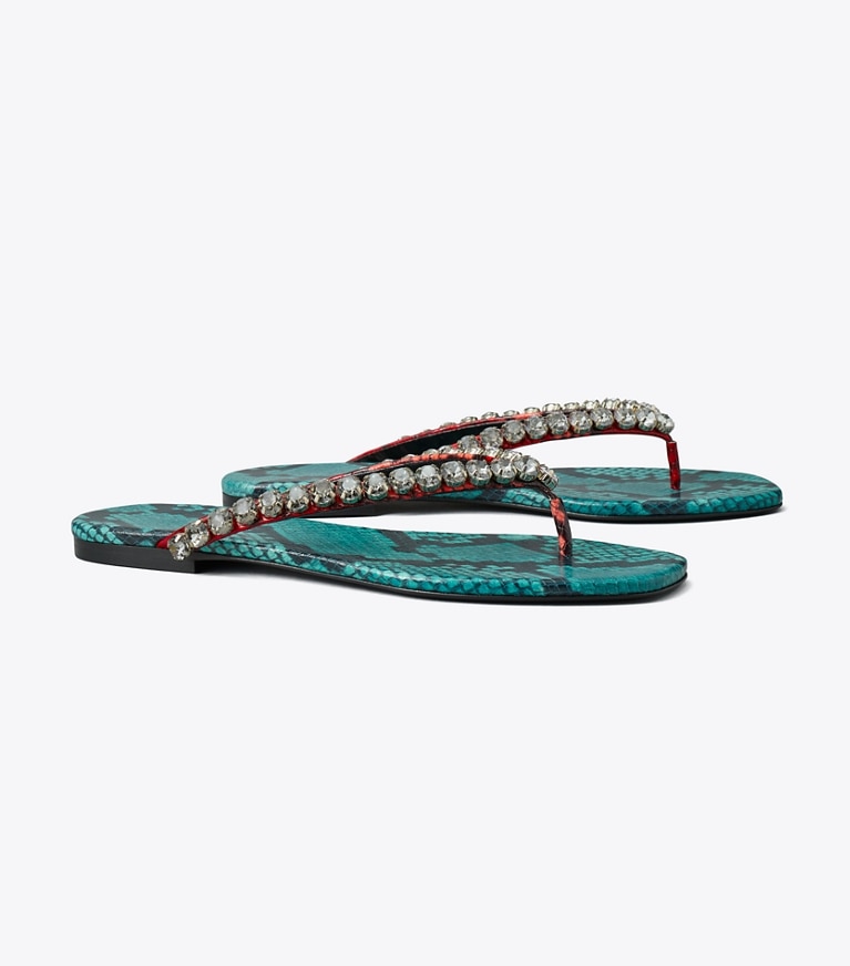 Tory Burch designer sandalen Crystal Flipflop in BEARBERRY / ATLAS / BLACK DIAMOND angle