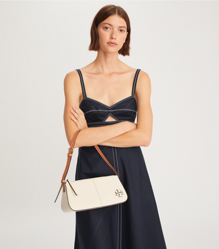 Tory Burch diseñador bolsos de hombro Cuña McGraw Spazzolato en Light Cream accesorio en modelo