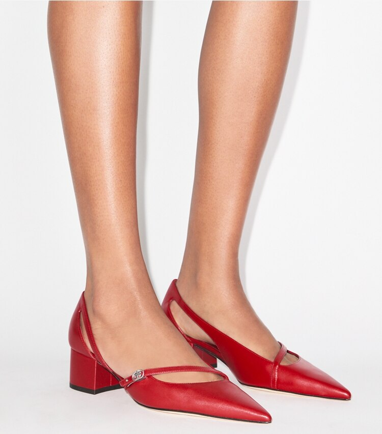 Tory Burch designer scarpe con tacco Décolleté D’Orsay con fibbia con doppia T in TORY RED accessory on model