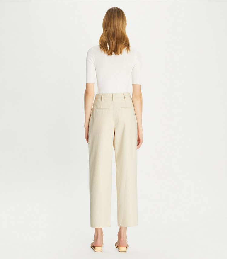Tory Burch designer unterteile Denimhose mit Falten in Natural on model back