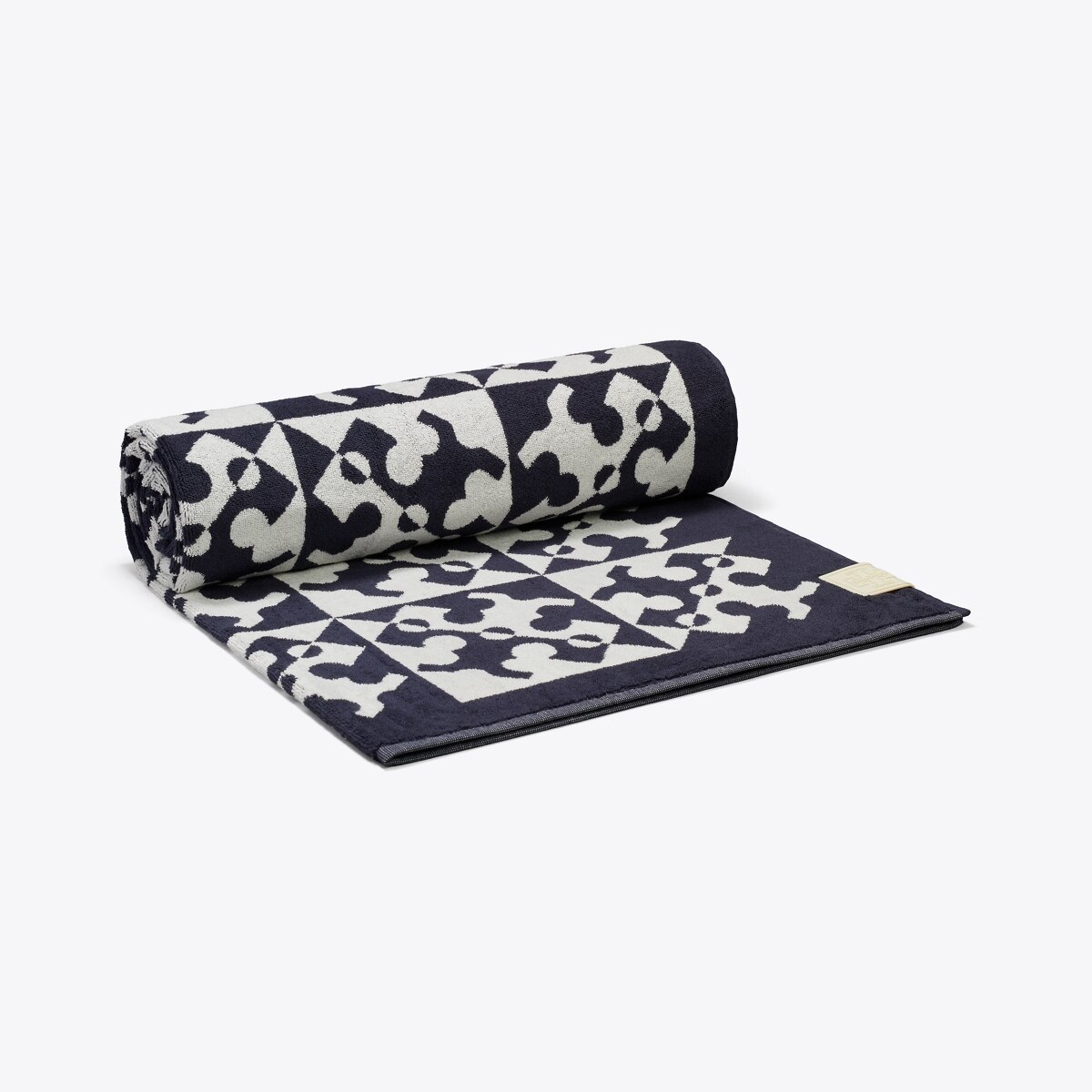 DIAGONAL T JACQUARD TOWEL - thumbnail 3
